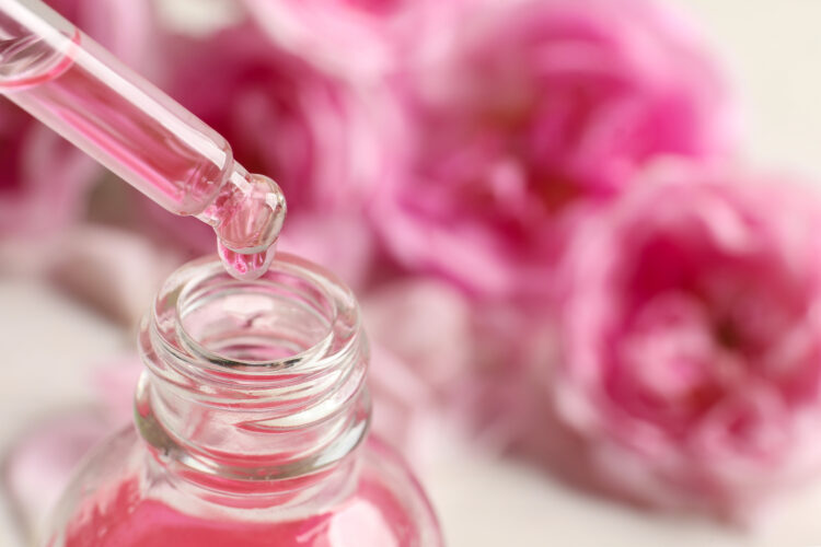 How to Make Perfume Out of Flowers