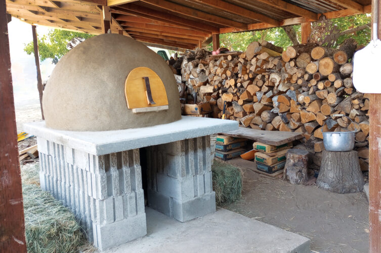How to Build an Outdoor Pizza Oven Step by Step