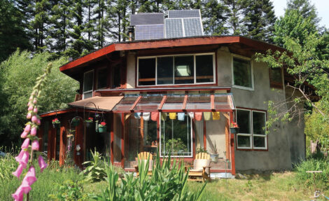 Off-Grid Living Ideas for Homesteading in Oregon Image