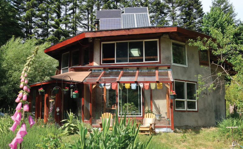 Off-Grid Living Ideas for Homesteading in Oregon