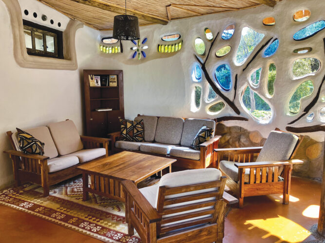 How to Build A Plastic Bottle House with Cob