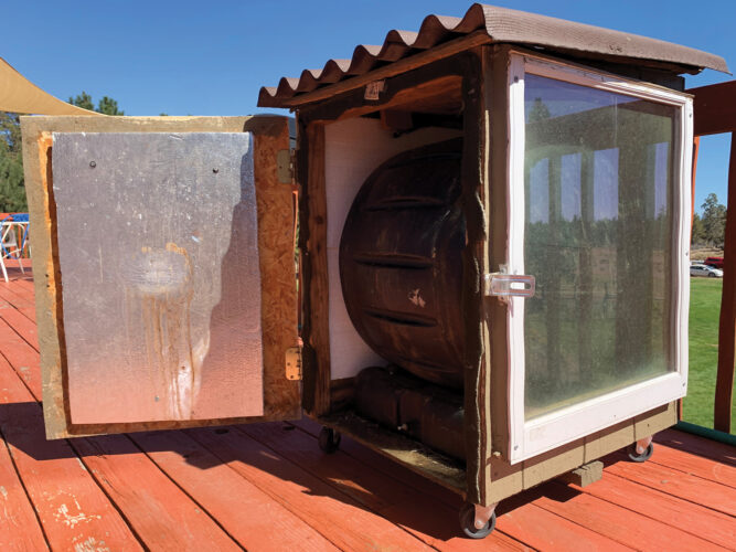 Winter Composting Solutions: Solar Composter DIY